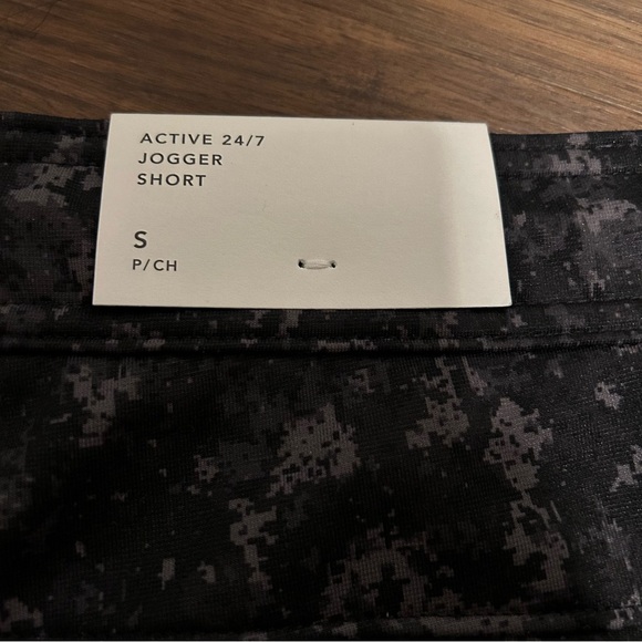 AE Active Jogger Shorts - Picture 5 of 6